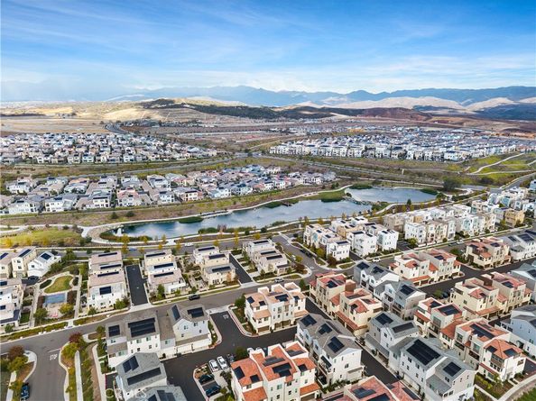 40 Mountaineer Drive, Rancho Mission Viejo CA 92694