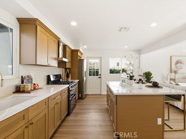 22730 Haynes, West Hills CA 91307