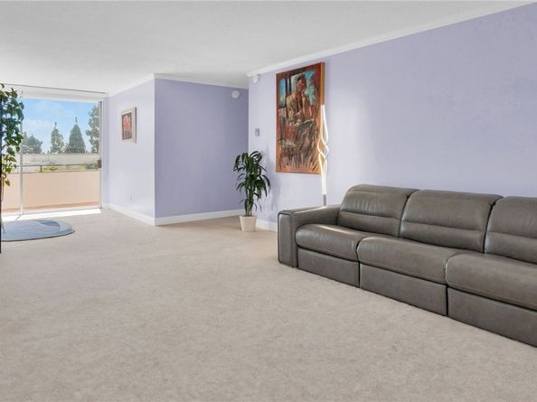 10725 Ohio Avenue 301, Los Angeles CA 90024