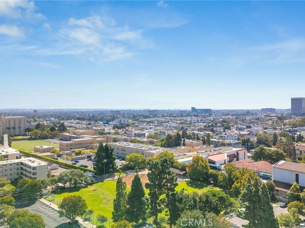 10725 Ohio Avenue 301, Los Angeles CA 90024