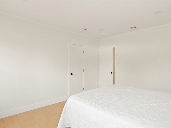 6417 La Riba Way, Los Angeles CA 90042