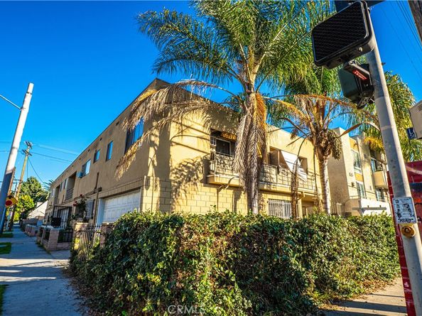 5666 Lemon Grove Avenue, Los Angeles CA 90038