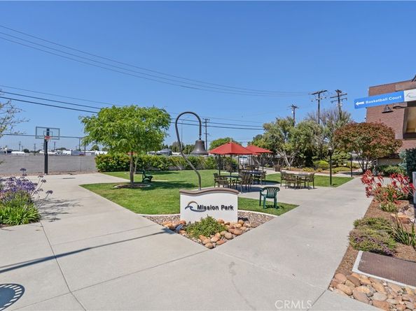 1560 Interlachen Road M12-66L, Seal Beach CA 90740