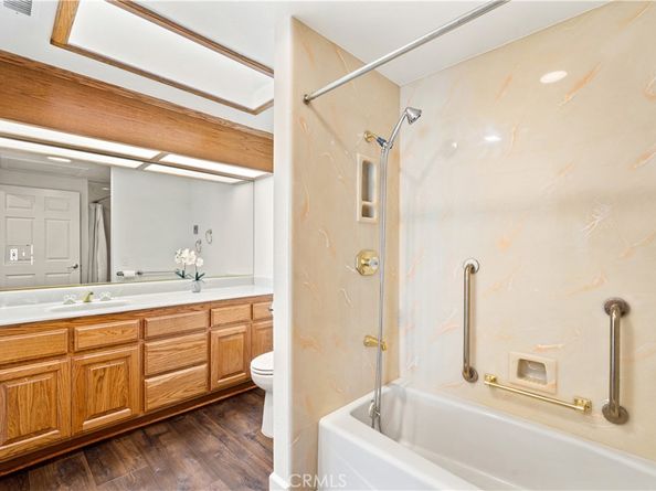 1560 Interlachen Road M12-66L, Seal Beach CA 90740