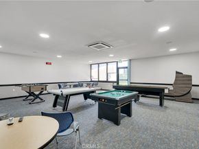 1560 Interlachen Road M12-66L, Seal Beach CA 90740