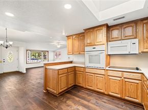 1560 Interlachen Road M12-66L, Seal Beach CA 90740