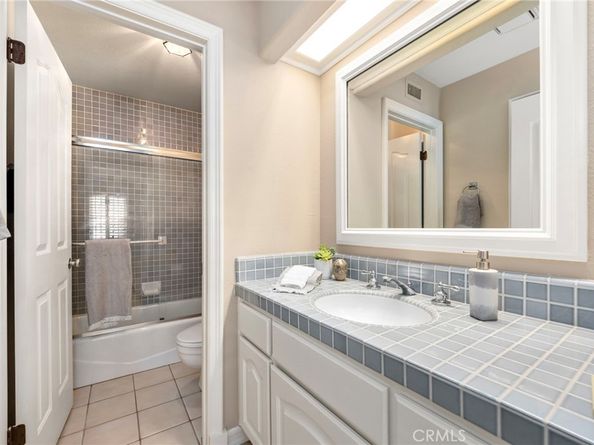 6230 Napoli Court, Long Beach CA 90803