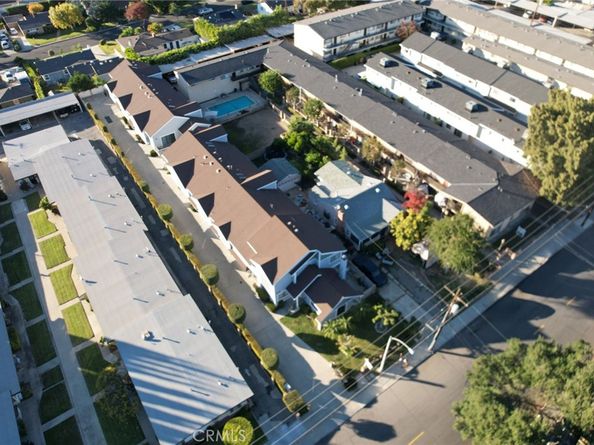 221 Violet, Monrovia CA 91016