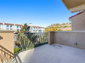 201 Mountain Sage, Lake Forest CA 92610