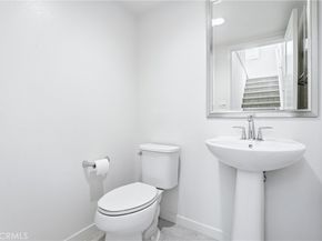 201 Mountain Sage, Lake Forest CA 92610