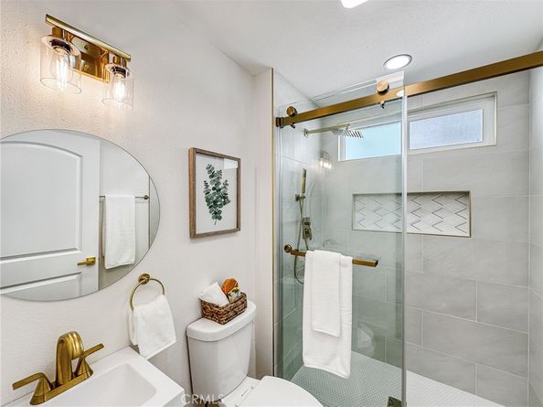 23516 Villena, Mission Viejo CA 92692