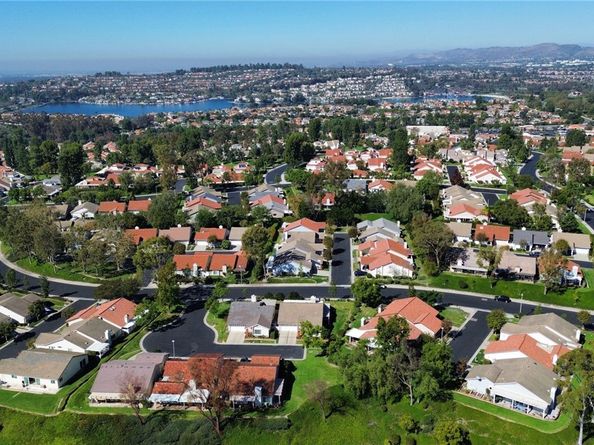 23516 Villena, Mission Viejo CA 92692