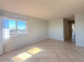 2805 E 3rd 21, Long Beach CA 90814