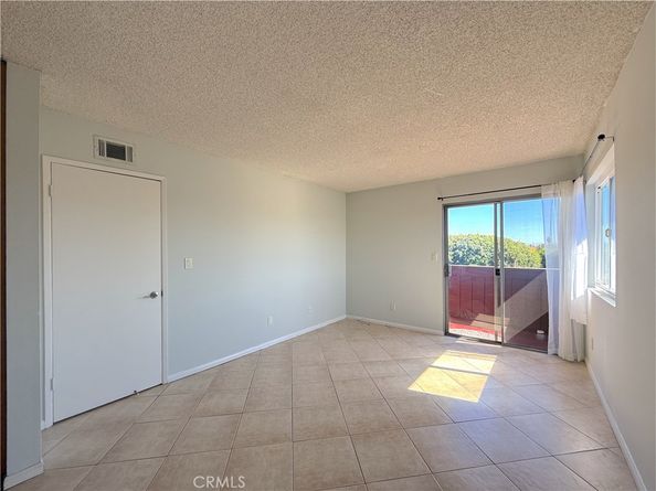 2805 E 3rd 21, Long Beach CA 90814