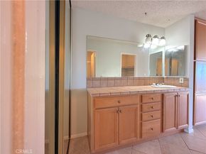 2805 E 3rd 21, Long Beach CA 90814