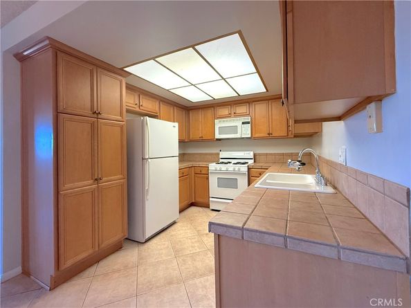 2805 E 3rd 21, Long Beach CA 90814