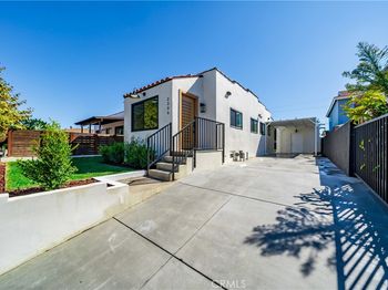2306 Elmgrove