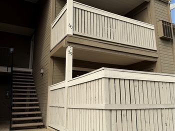 1309 W Mission