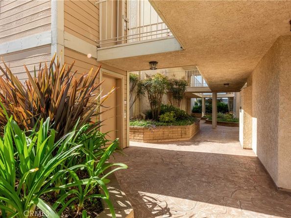 3845 Farquhar Unit 305, Los Alamitos CA 90720