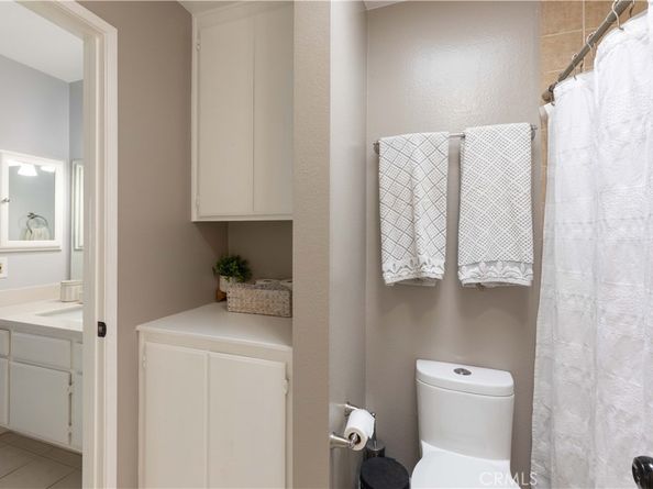 3845 Farquhar Unit 305, Los Alamitos CA 90720