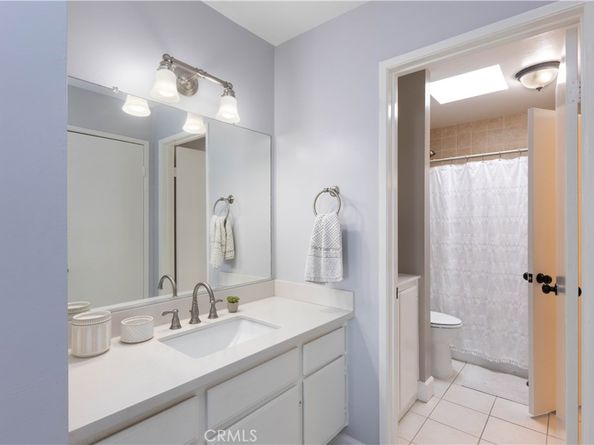 3845 Farquhar Unit 305, Los Alamitos CA 90720