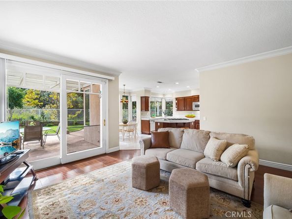 859 S Parkglen Place, Anaheim Hills CA 92808