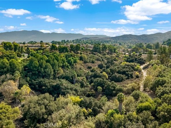 859 S Parkglen Place, Anaheim Hills CA 92808