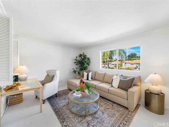 859 S Parkglen Place, Anaheim Hills CA 92808