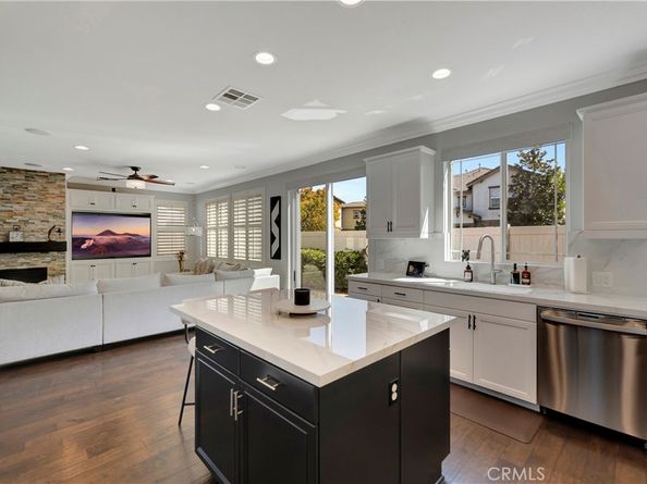 302 Summit Crest Drive, Lake Forest CA 92630