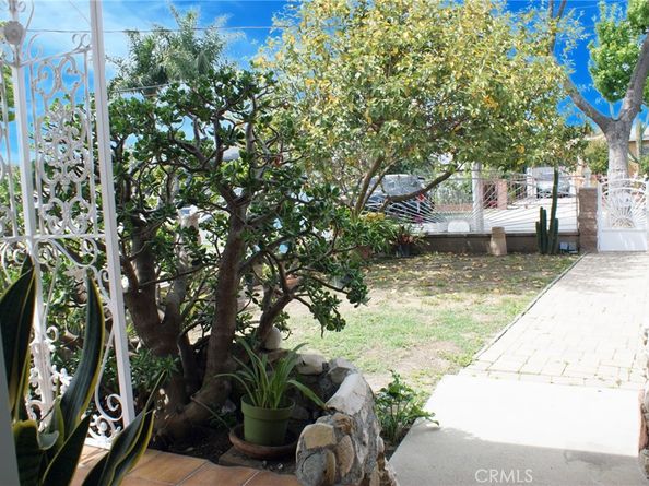 3724 W 105th Street, Inglewood CA 90303