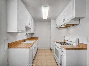 660 S Glassell Street 54, Orange CA 92866