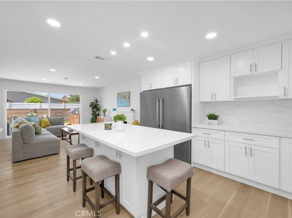 8381 E Blithedale Street, Long Beach CA 90808