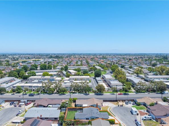 8381 E Blithedale Street, Long Beach CA 90808