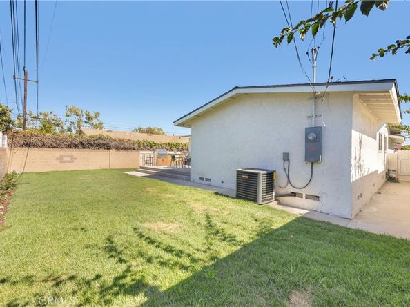 8381 E Blithedale Street, Long Beach CA 90808