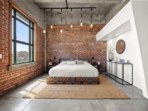 100 W 5th Street 8D, Long Beach CA 90802