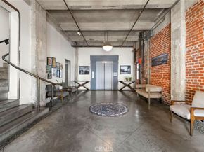 100 W 5th Street 8D, Long Beach CA 90802
