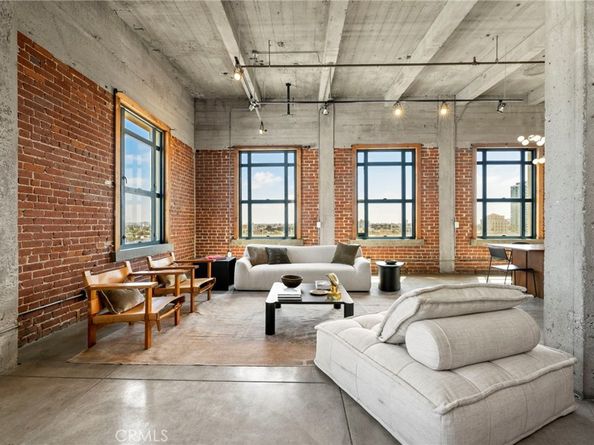 100 W 5th Street 8D, Long Beach CA 90802