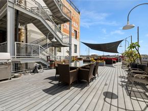 100 W 5th Street 8D, Long Beach CA 90802