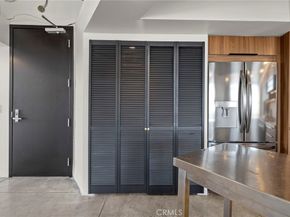 100 W 5th Street 8D, Long Beach CA 90802