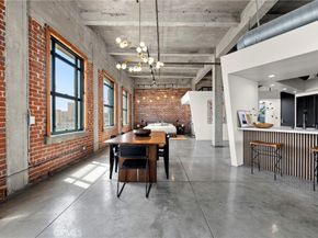 100 W 5th Street 8D, Long Beach CA 90802