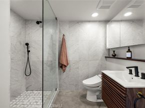 100 W 5th Street 8D, Long Beach CA 90802