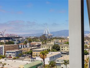 100 W 5th Street 8D, Long Beach CA 90802