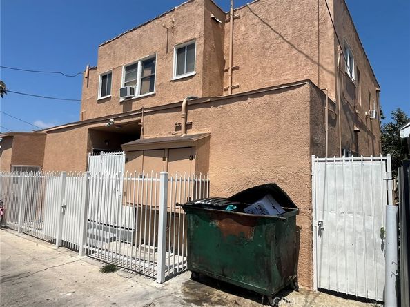 1222 E 10th Street, Long Beach CA 90813