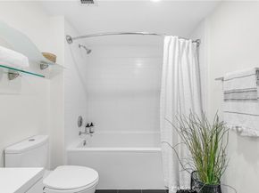 901 S Flower Street 402, Los Angeles CA 90015