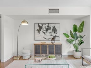 901 S Flower Street 402, Los Angeles CA 90015
