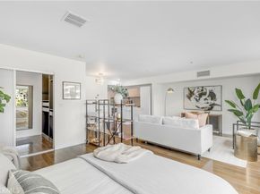 901 S Flower Street 402, Los Angeles CA 90015