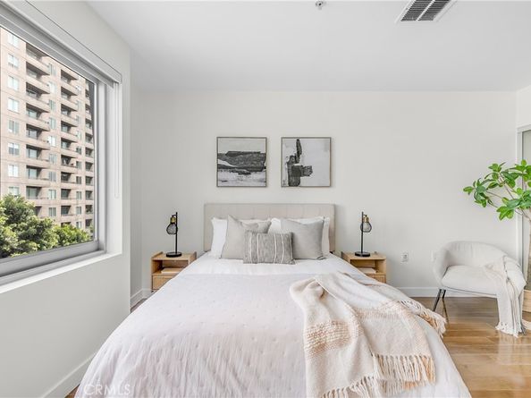 901 S Flower Street 402, Los Angeles CA 90015