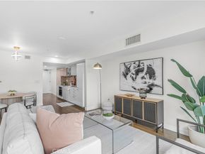 901 S Flower Street 402, Los Angeles CA 90015