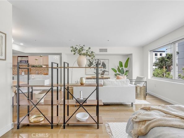901 S Flower Street 402, Los Angeles CA 90015