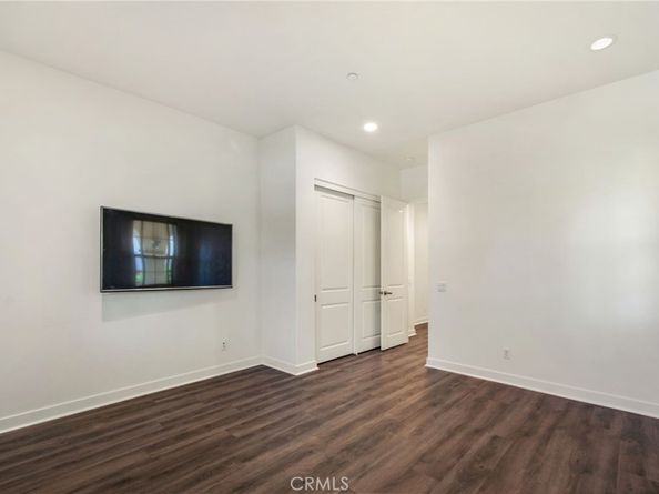 731 E Orange Blossom Way, Azusa CA 91702